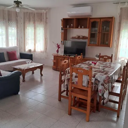 Casa Maria Cinta * Deltebre