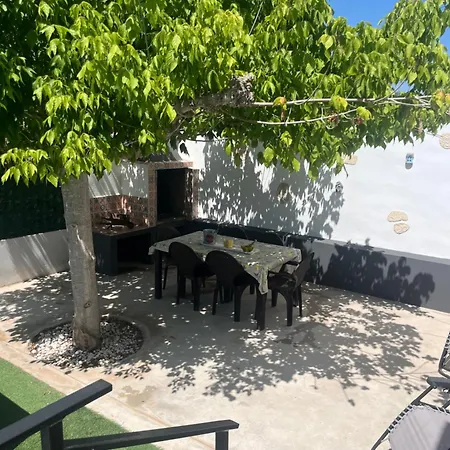 Casa Maria Cinta Deltebre