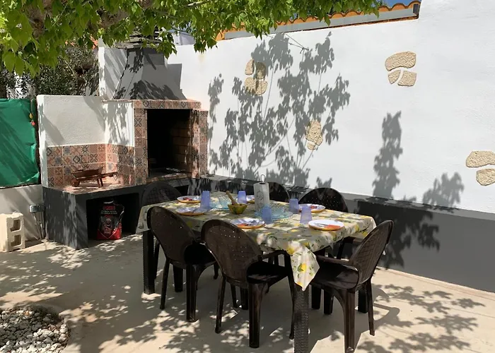 Casa Maria Cinta * דלטברה